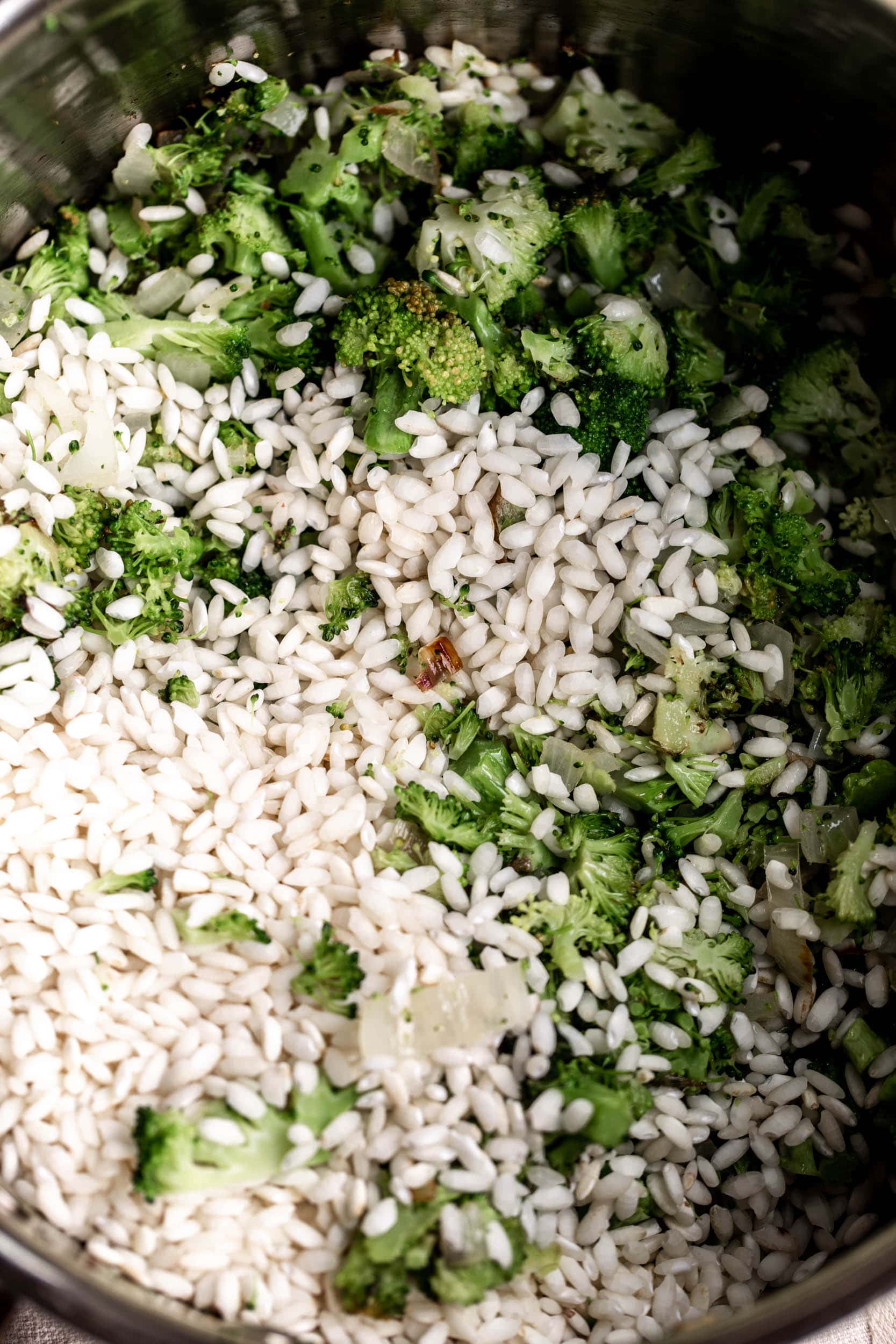 Broccoli Cheddar Risotto - Cooking with Cocktail Rings
