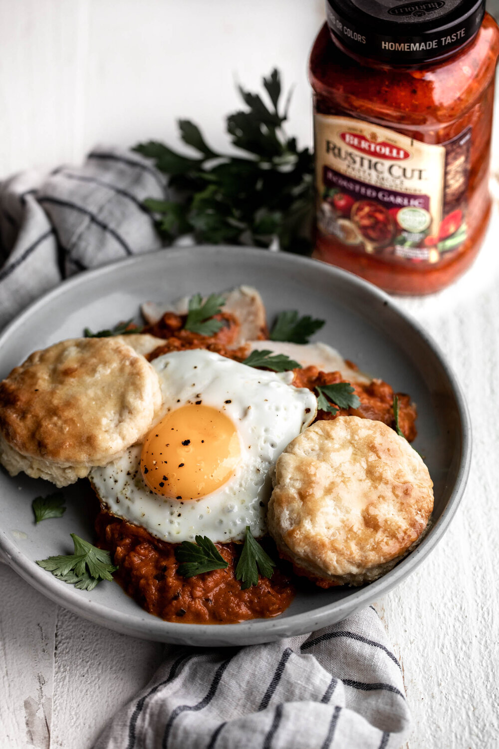 Bertolli Rustic Cut Brunch Buttermilk Biscuits with Turkey and Southern Tomato Gravy-4.jpg