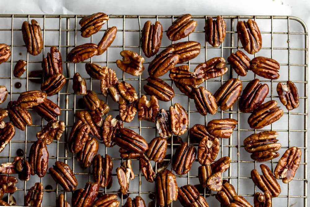 Butterscotch Pie wtih Caramelized pecans thanksgiving-6.jpg