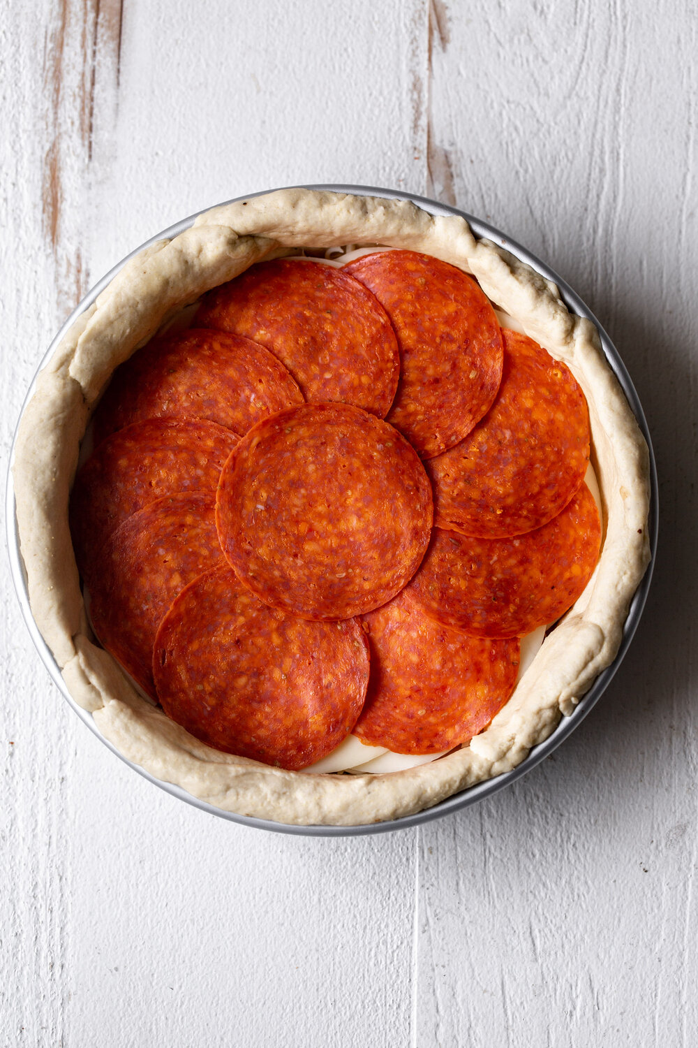 how to make deep dish pizza step 3 pepperoni 