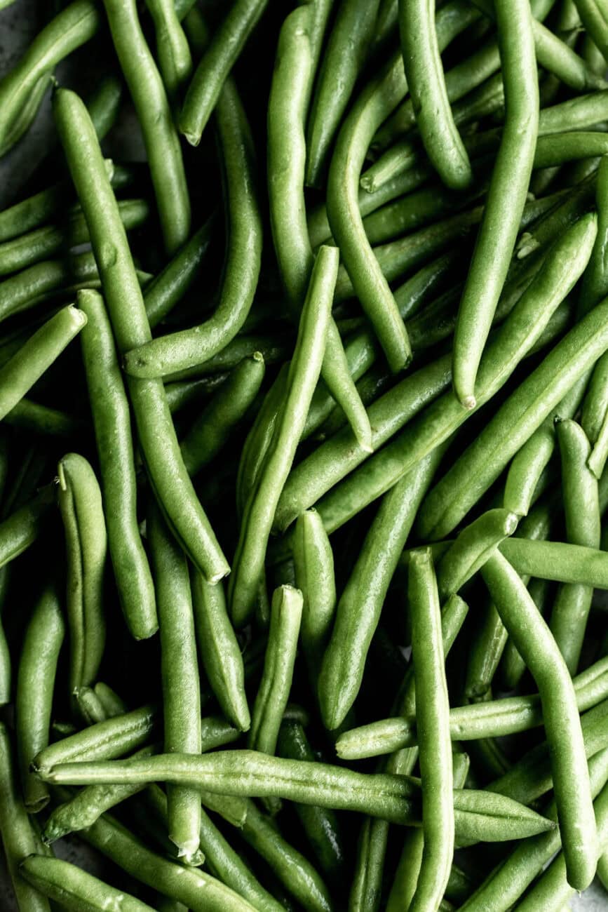 trimmed green beans.