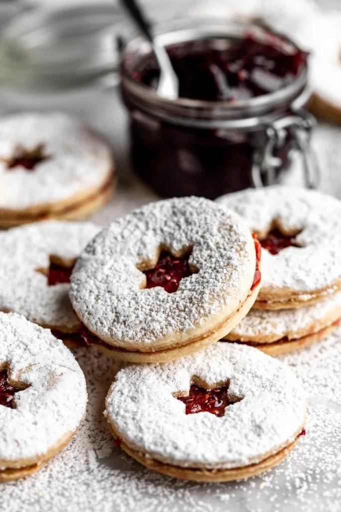 linzer cookies with star cutout in the middle