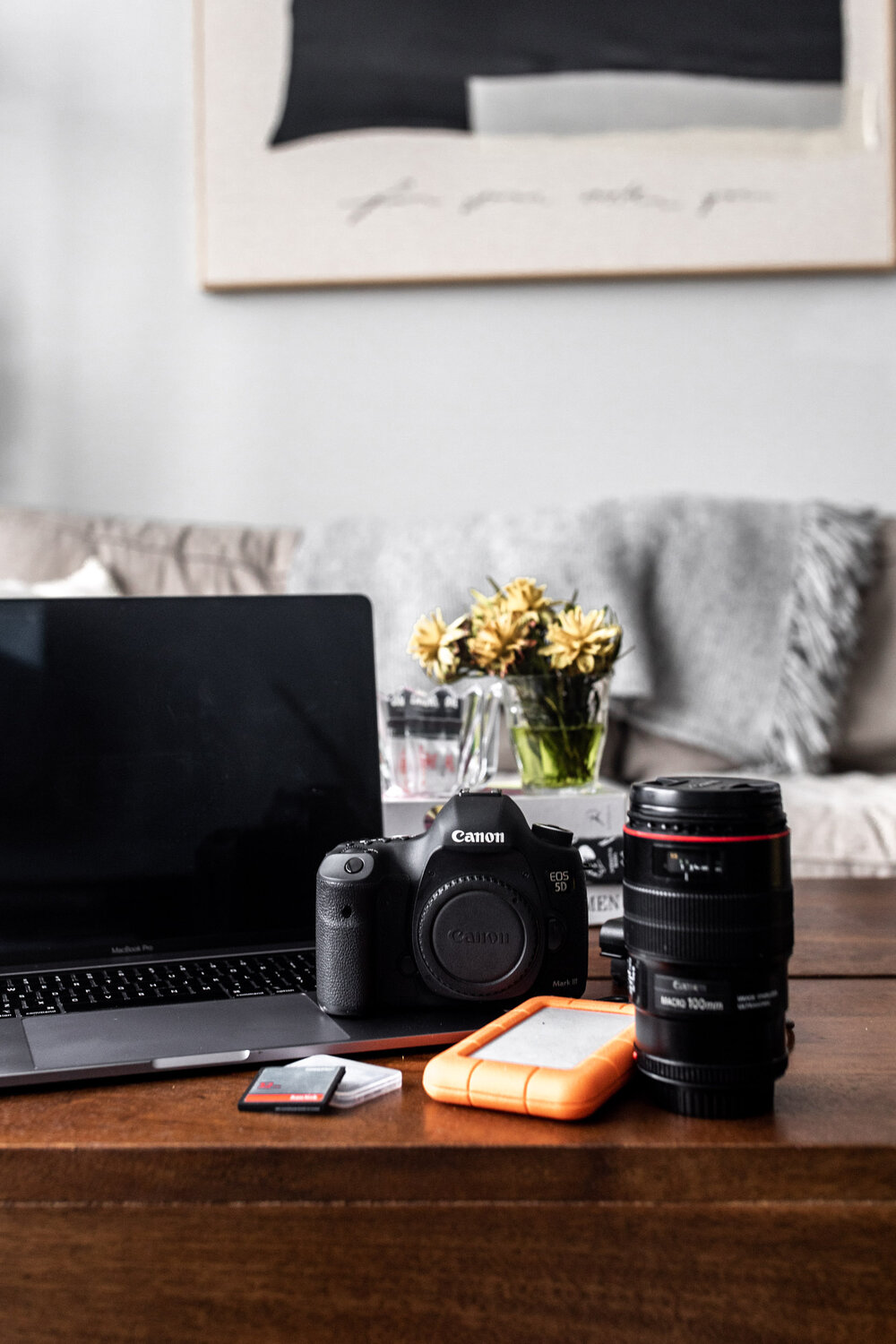 computer with camera and lenses 