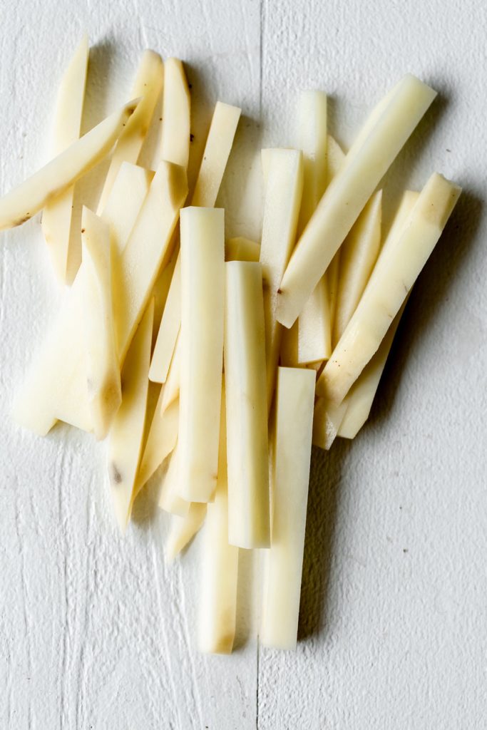 Seasoned Garlic Crab Fries with Aioli Cooking with Cocktail Rings