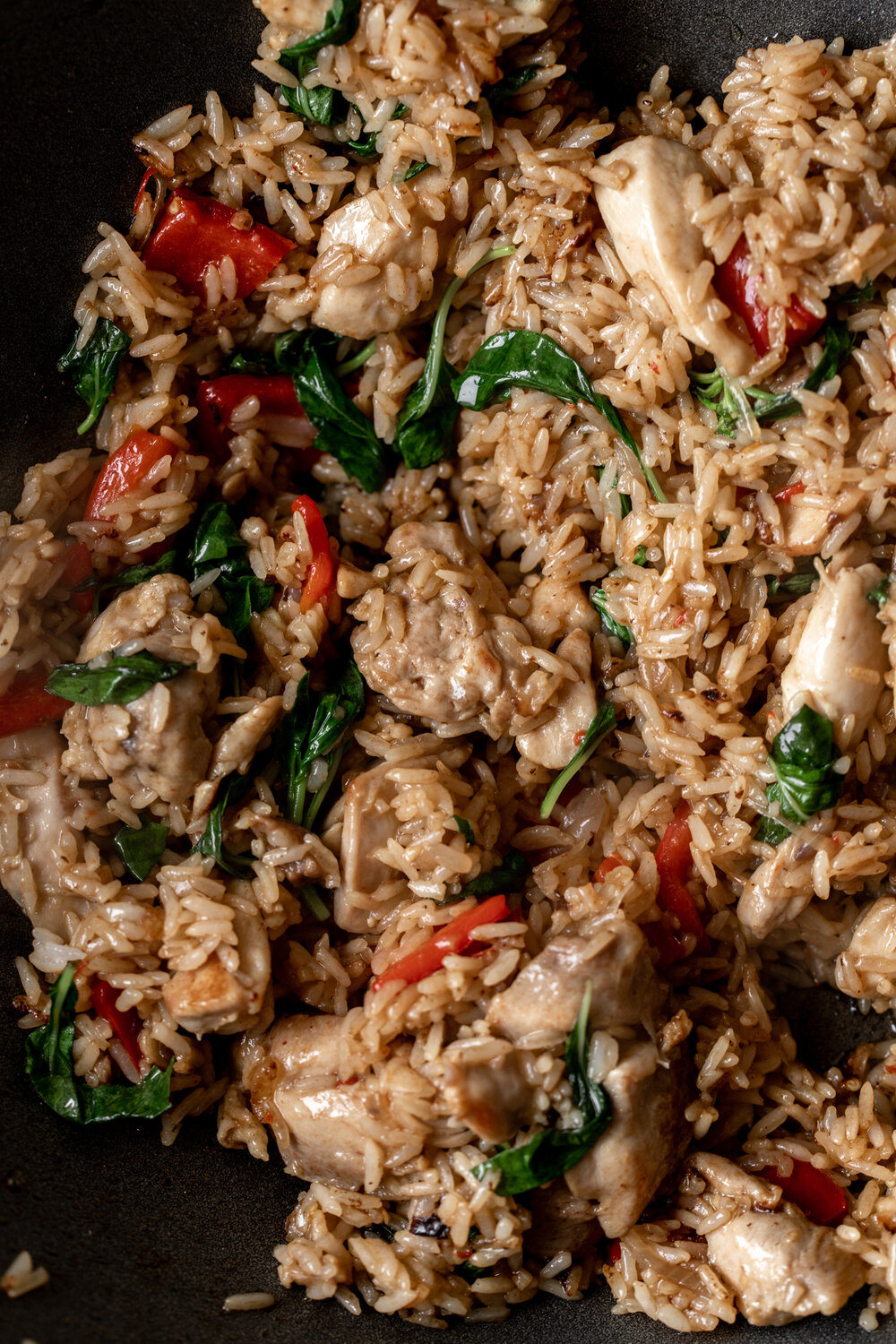 Spicy Basil Fried Rice with Chicken 