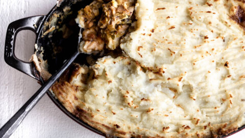 thanksgiving leftover shepherd's pie using mashed potatoes and turkey