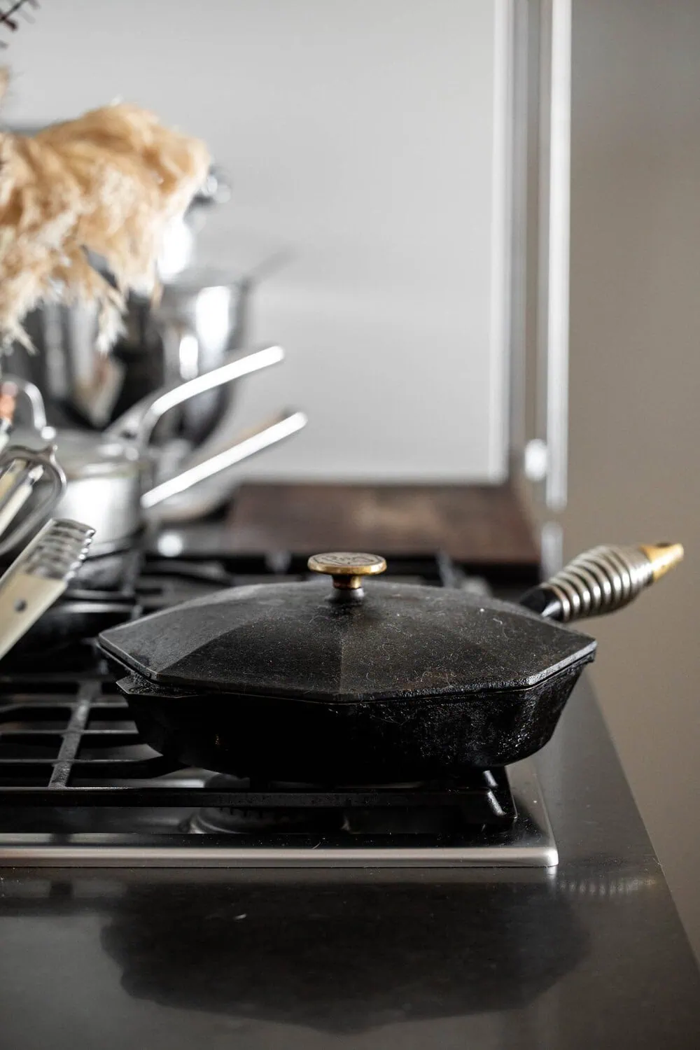 cast iron skillet 
