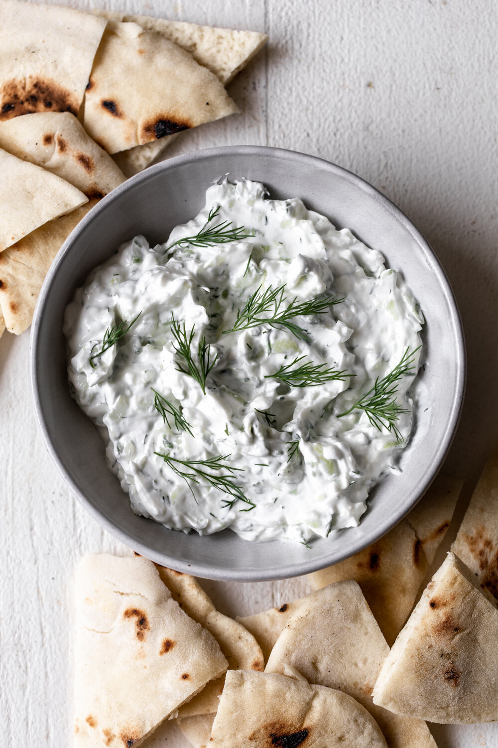 Tzatziki with pita bread