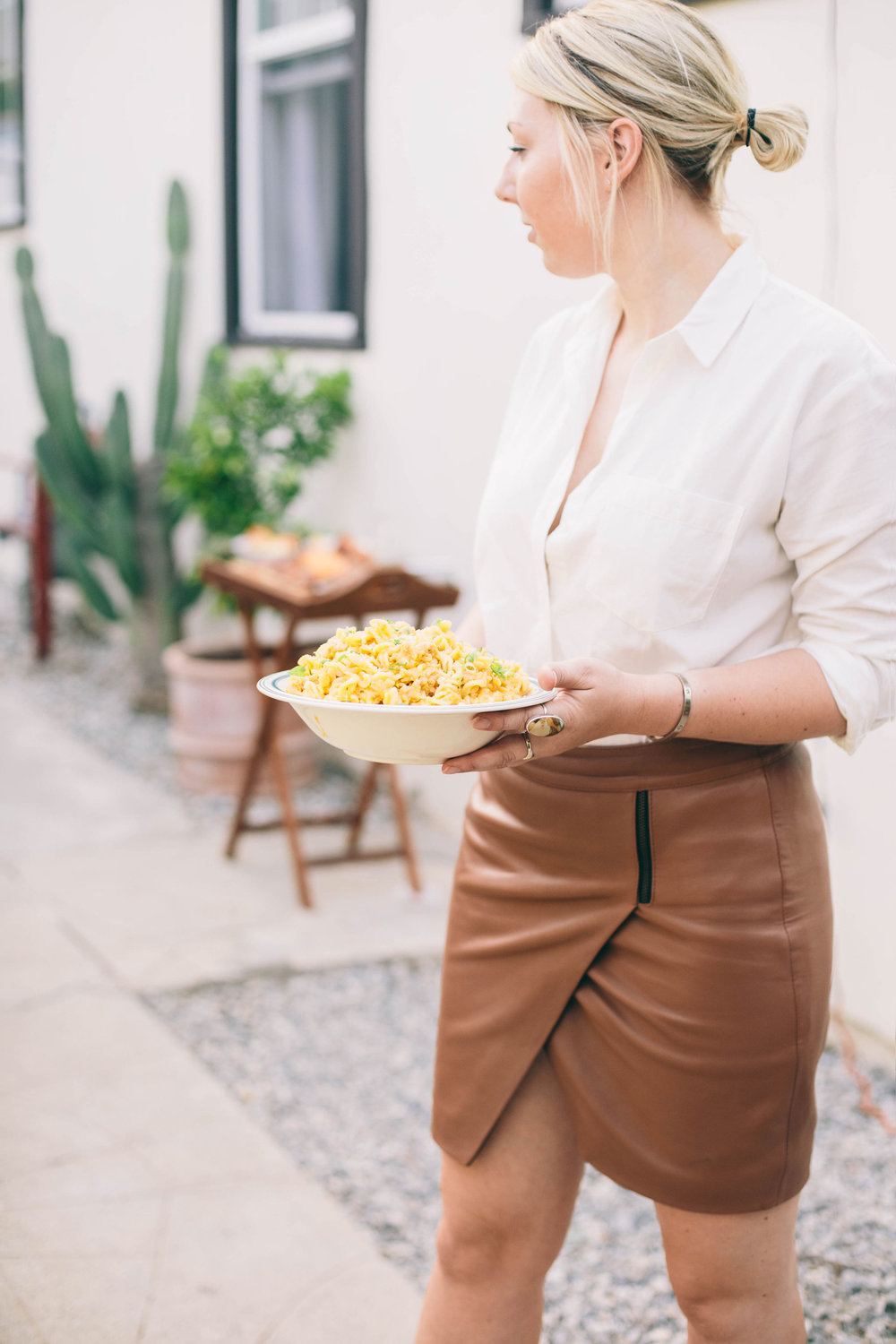 holding-mac-and-cheese.jpg