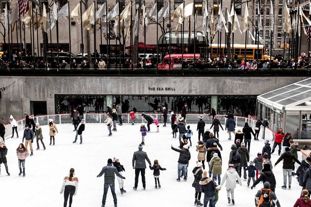 new york city rockefeller center skaters