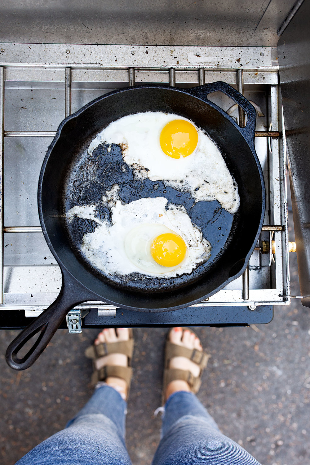 cast iron sunnyside up eggs