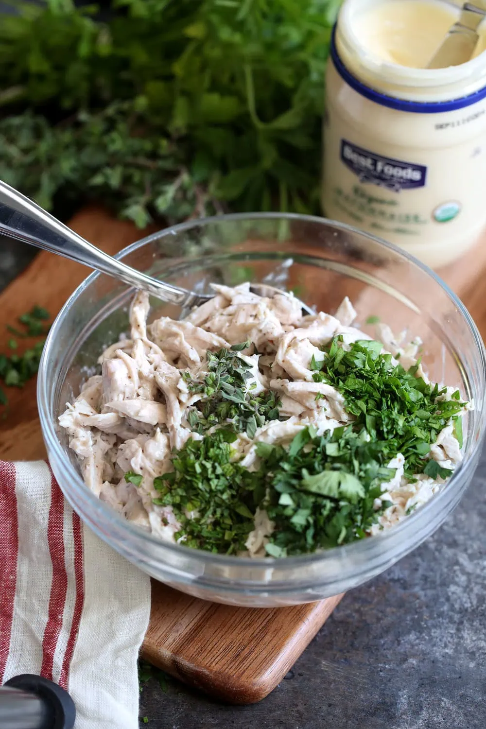 za'atar herb chicken salad with herbs