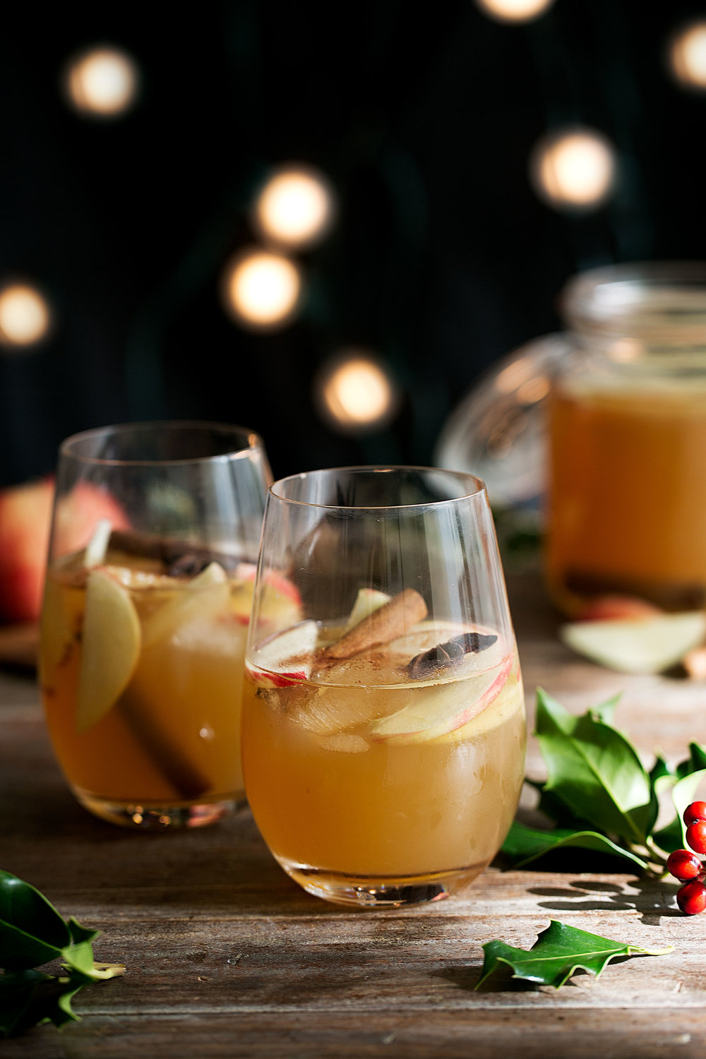 apple cider sangria in wine glasses