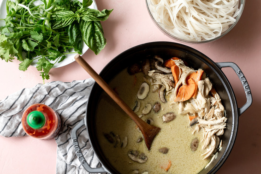 dutch oven green curry pho with chicken in Dutch oven pot