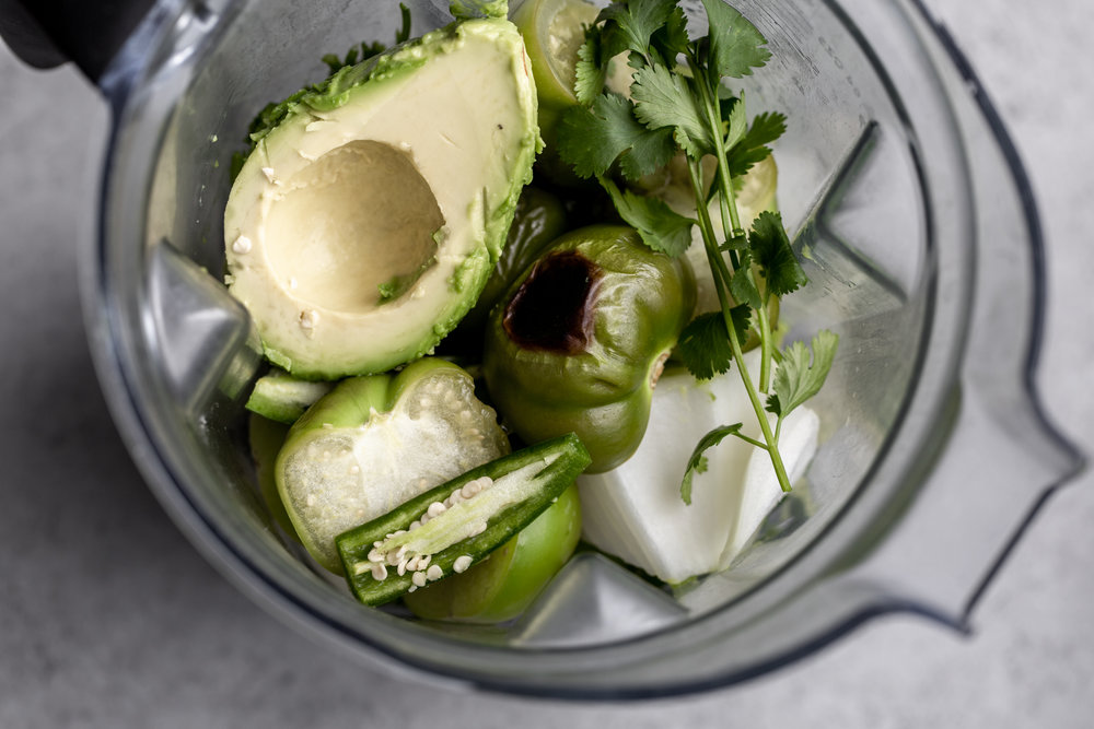 Avocado-Tomatillo Salsa shot blender