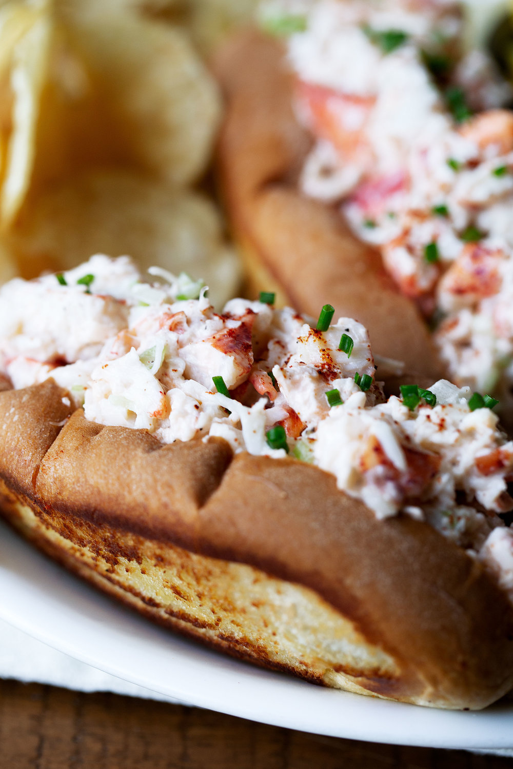 new england style lobster roll recipe closeup