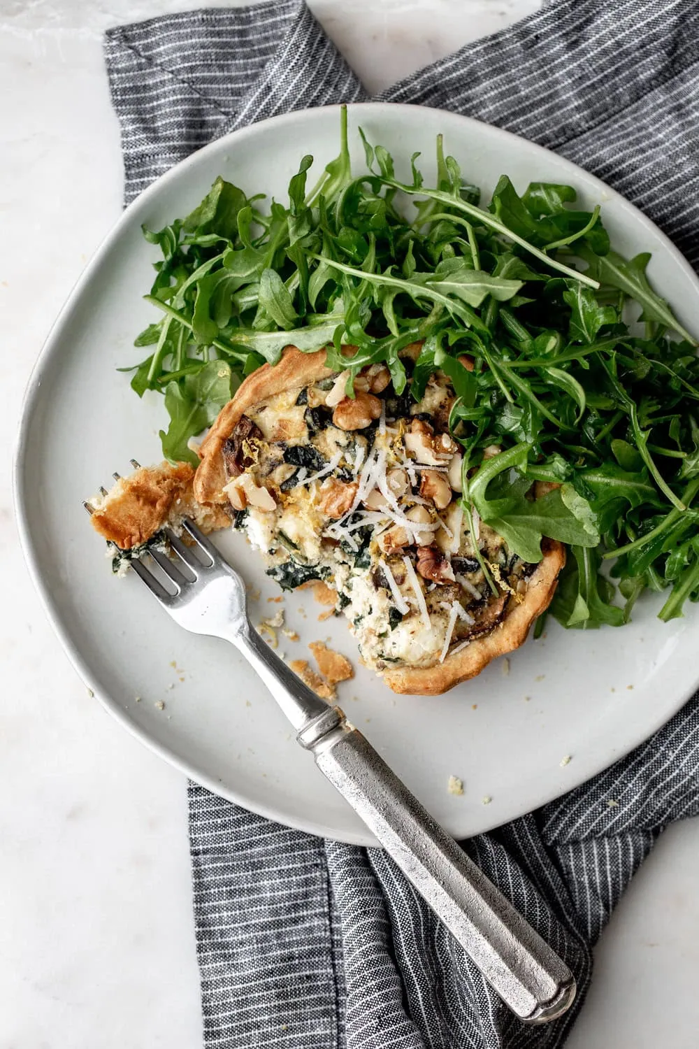 kale and ricotta tarts with arugula salad