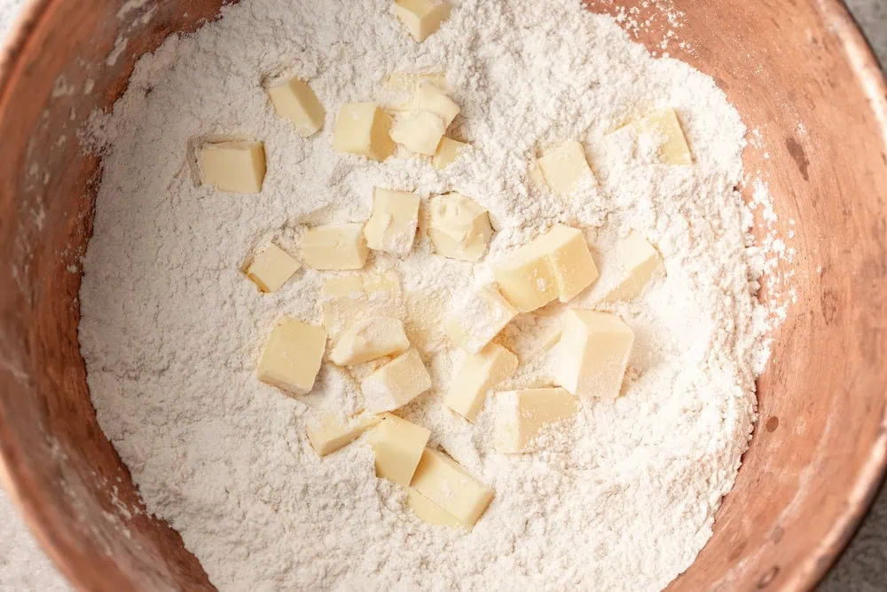 raspberry white chocolate scones with dough
