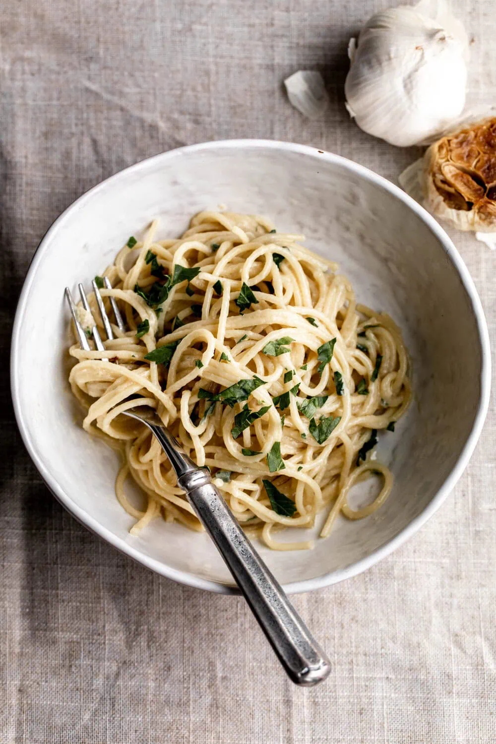 simple roasted garlic spaghetti pasta-10.jpg