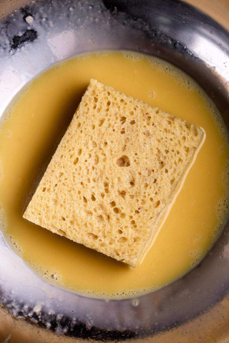 how to make Mozzarella en Carrozza soak in egg wash.