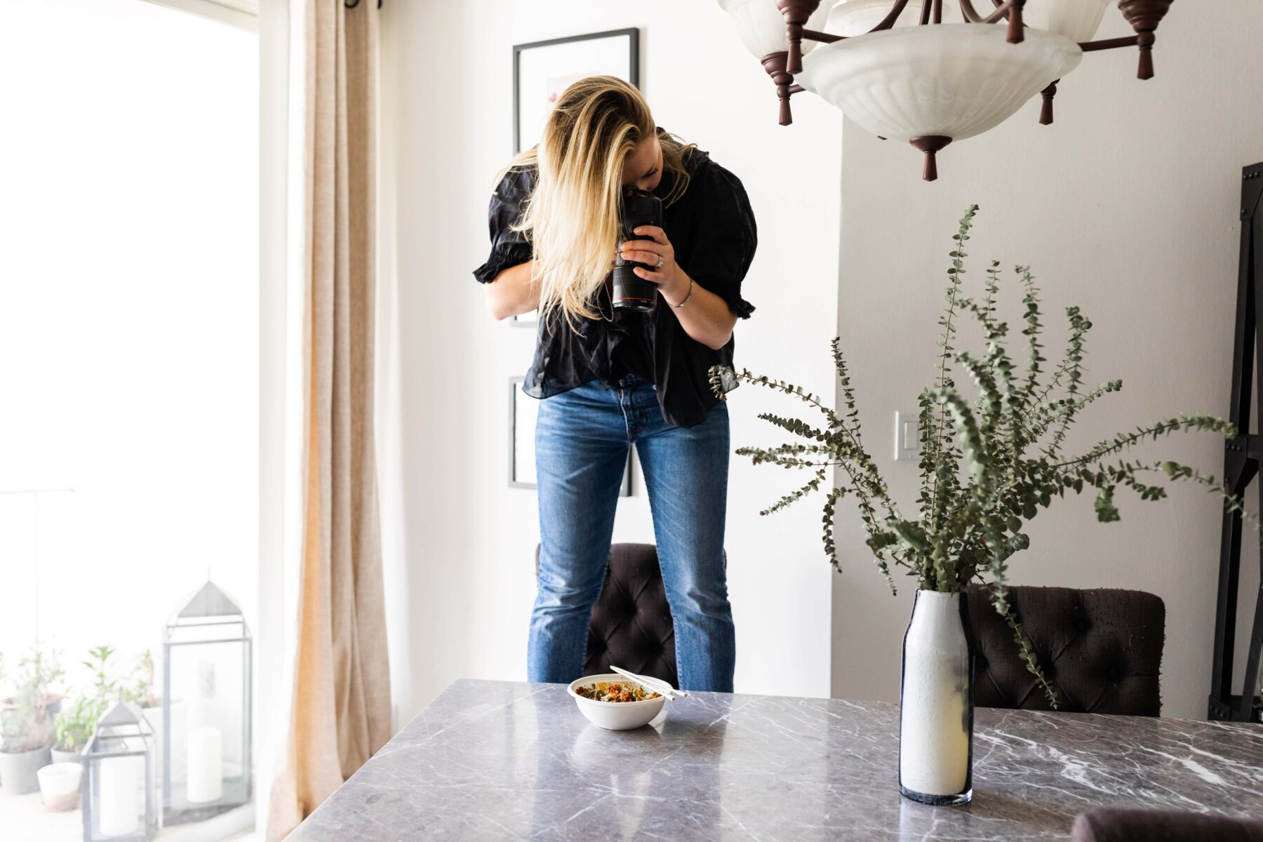 how to style food photos standing on table.