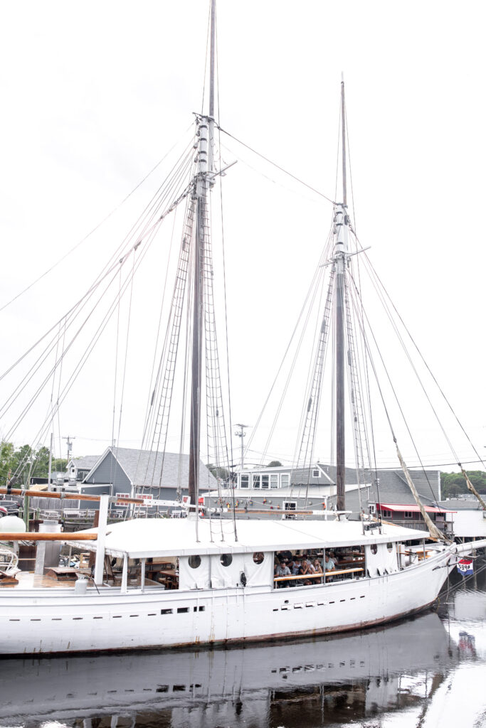 The Spirit Floating Restaurant 