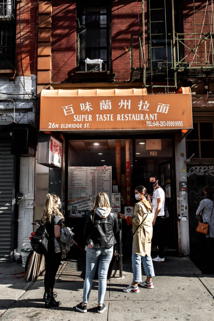 Doyers Street In Chinatown, Manhattan, New York. Stock Photo