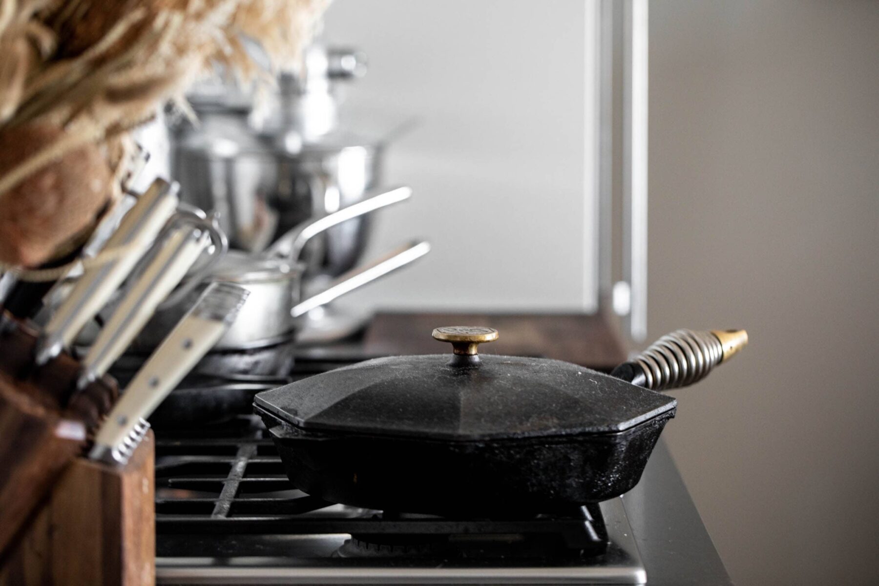 How to Use a New Cast Iron Skillet.