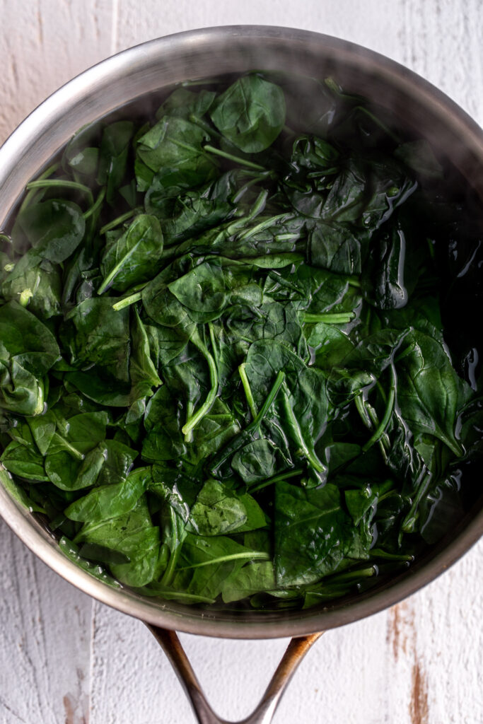How to Make Creamed Spinach