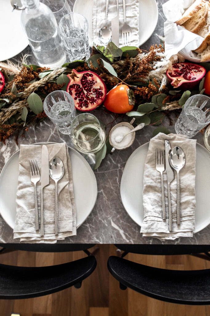 Thanksgiving Hosting and Preparation Tips 