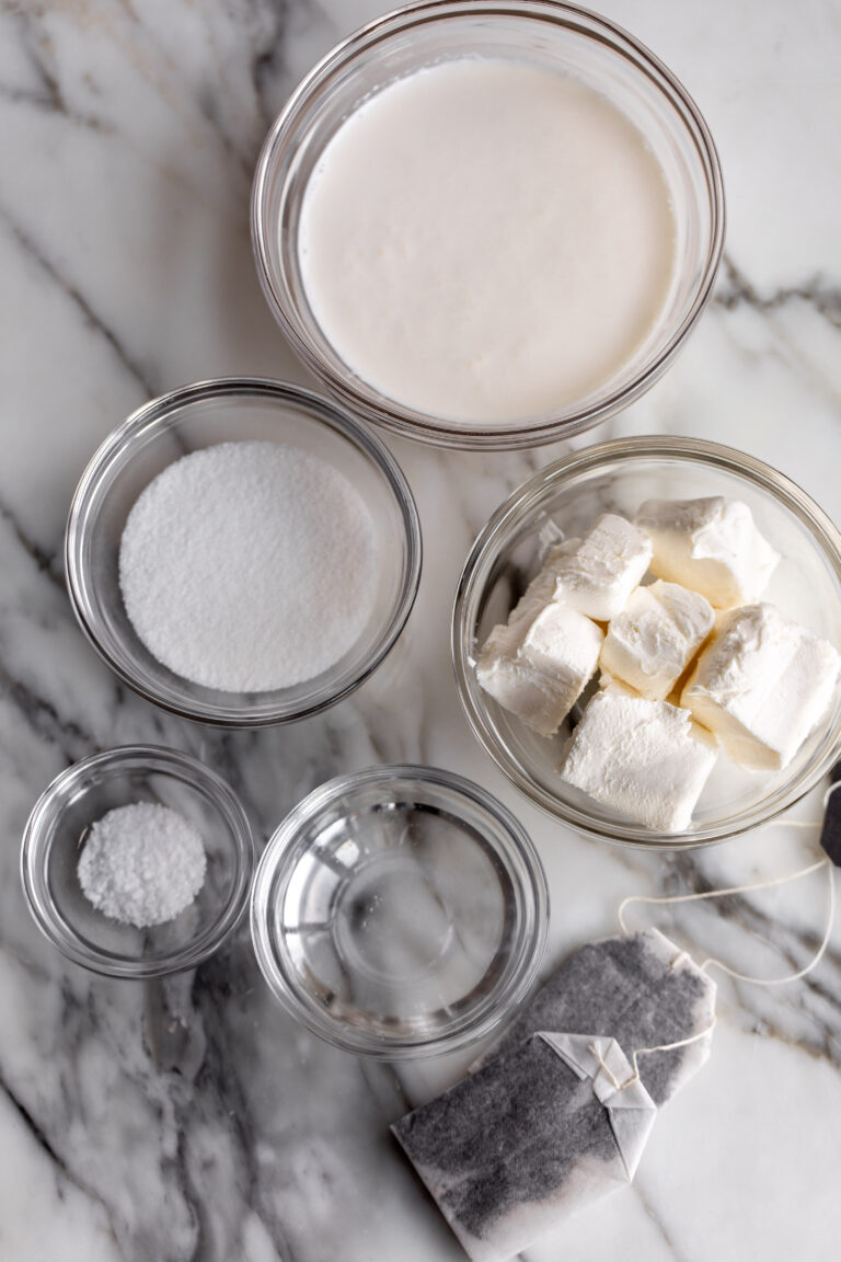 Iced Milk Tea Latte with Cheese Foam Cooking with Cocktail Rings