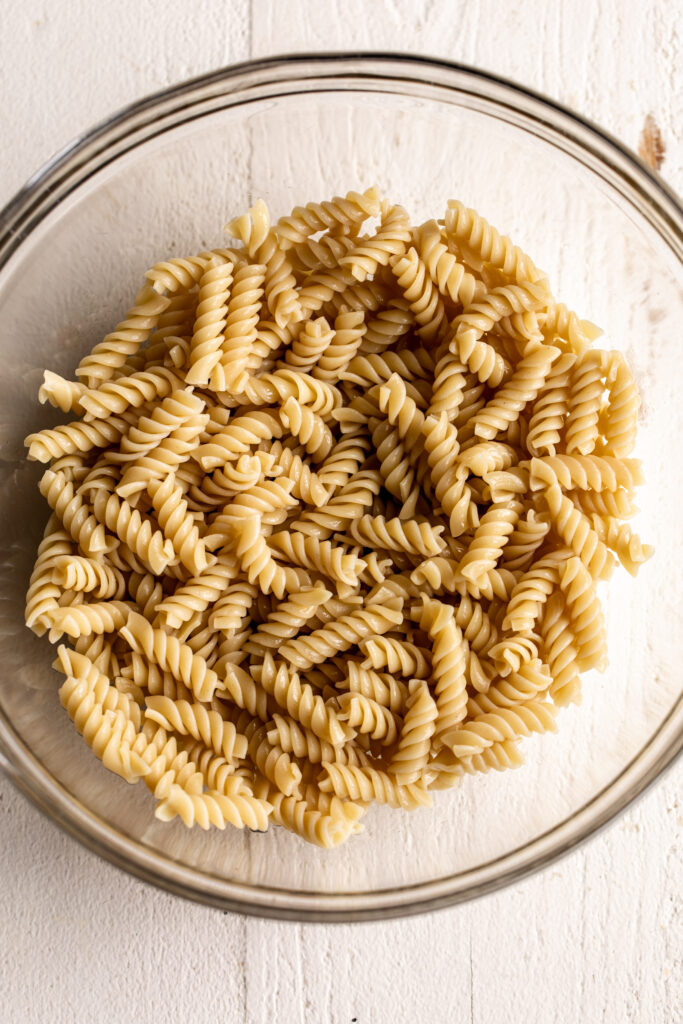 cooked rotini pasta