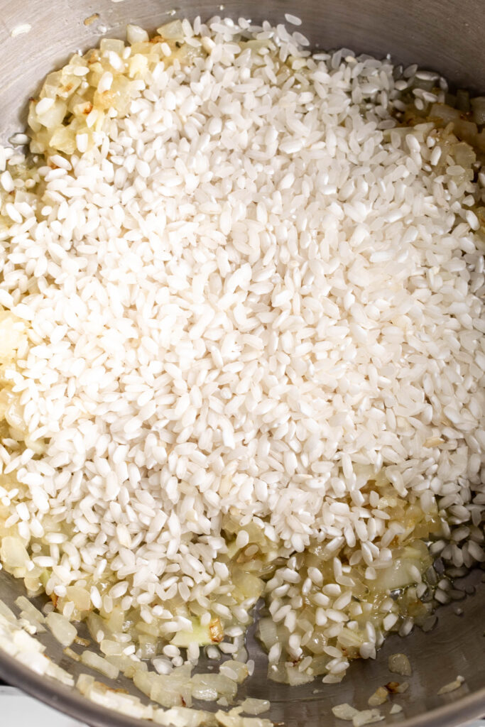 arborio rice in pot