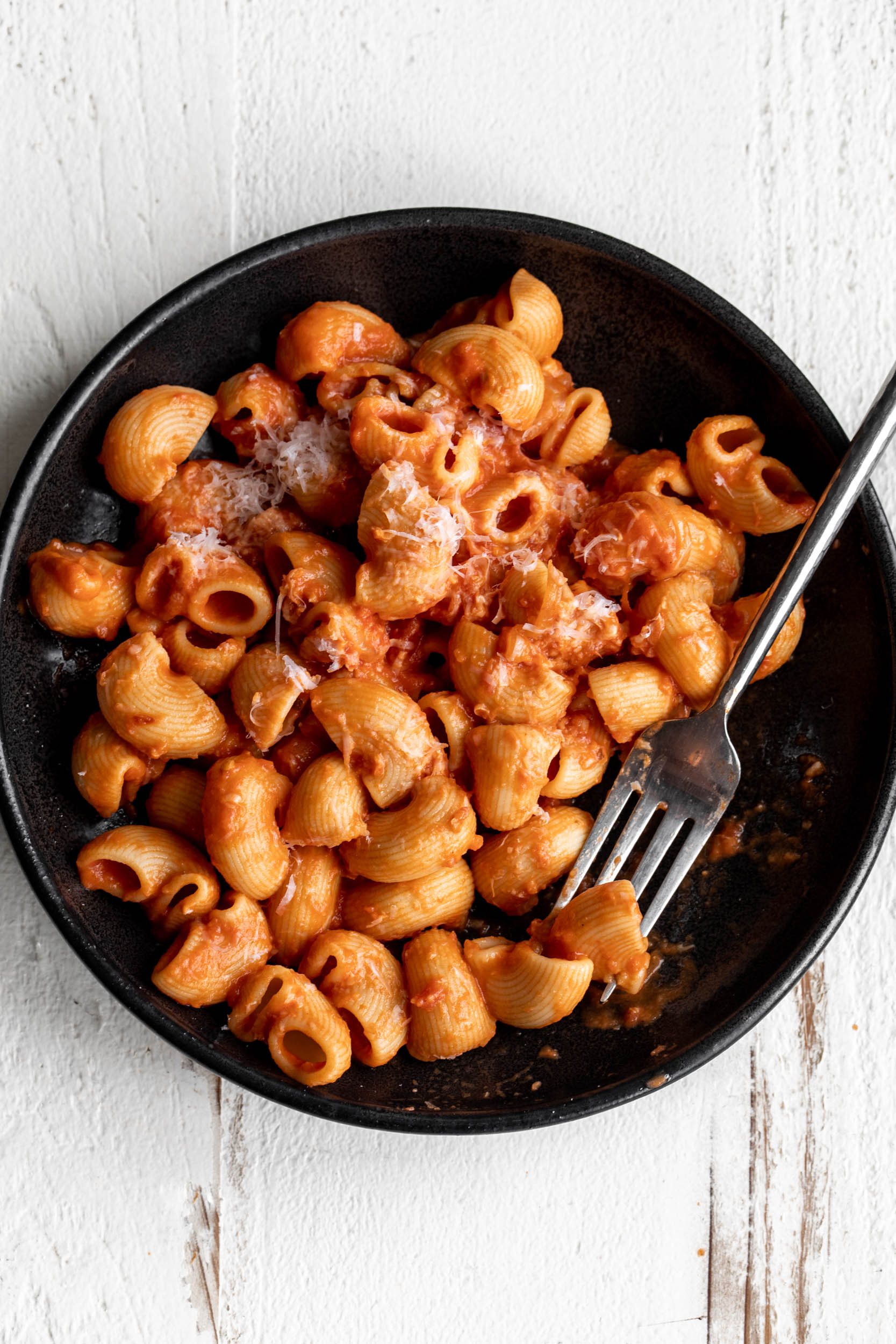 spicy rigatoni vodka pasta.