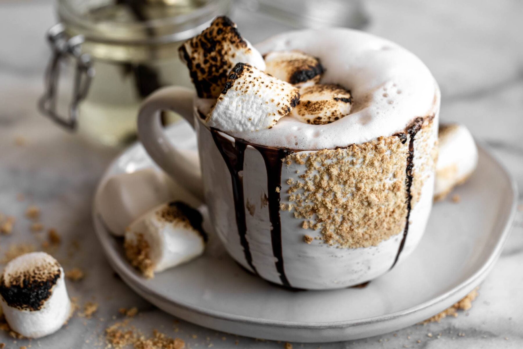 campfire s'mores latte with marshmallows.