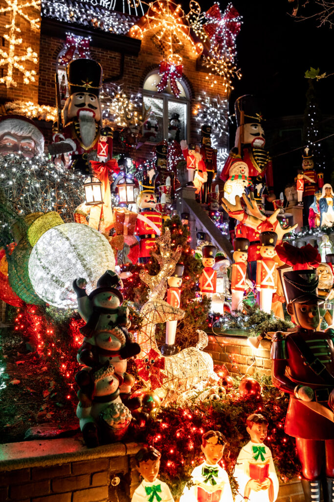 christmas lights display dyker heights brooklyn