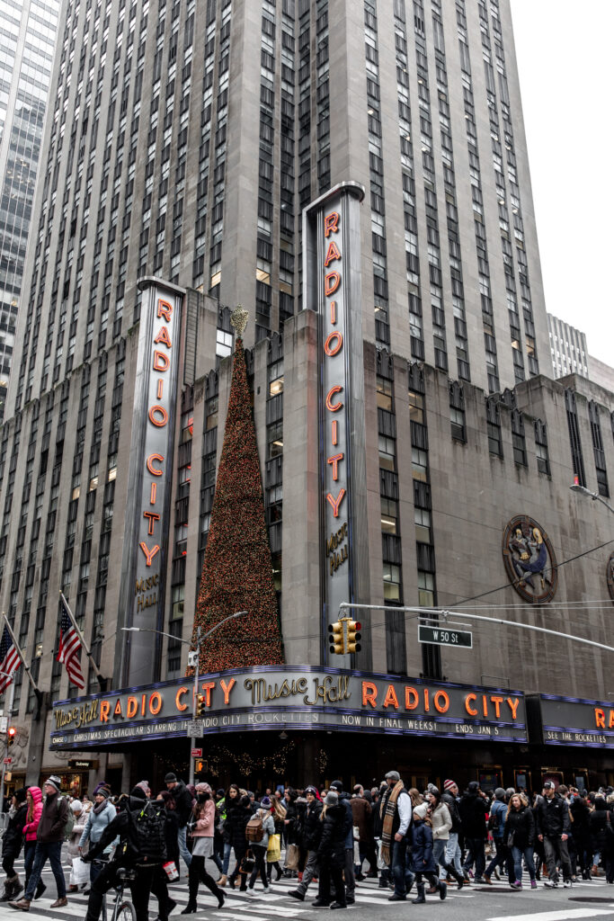 radio city music hall at christmas