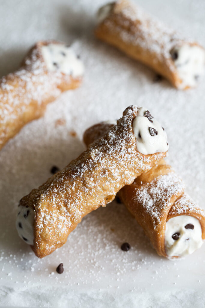 Cannoli for feast of the seven fishes