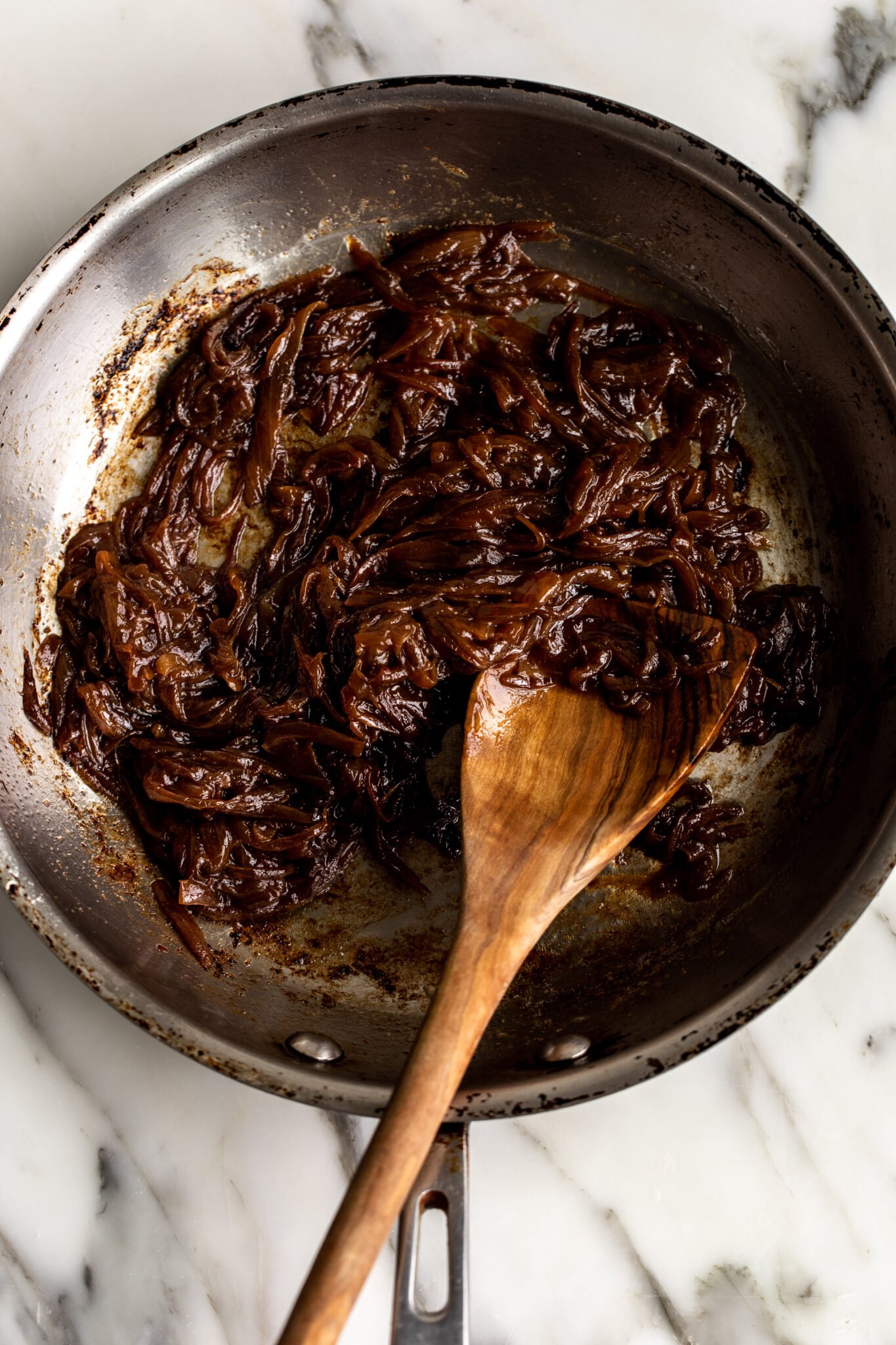 how to make caramelized onions.