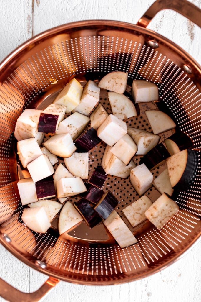 eggplant with salt for Ratatouille Pasta.