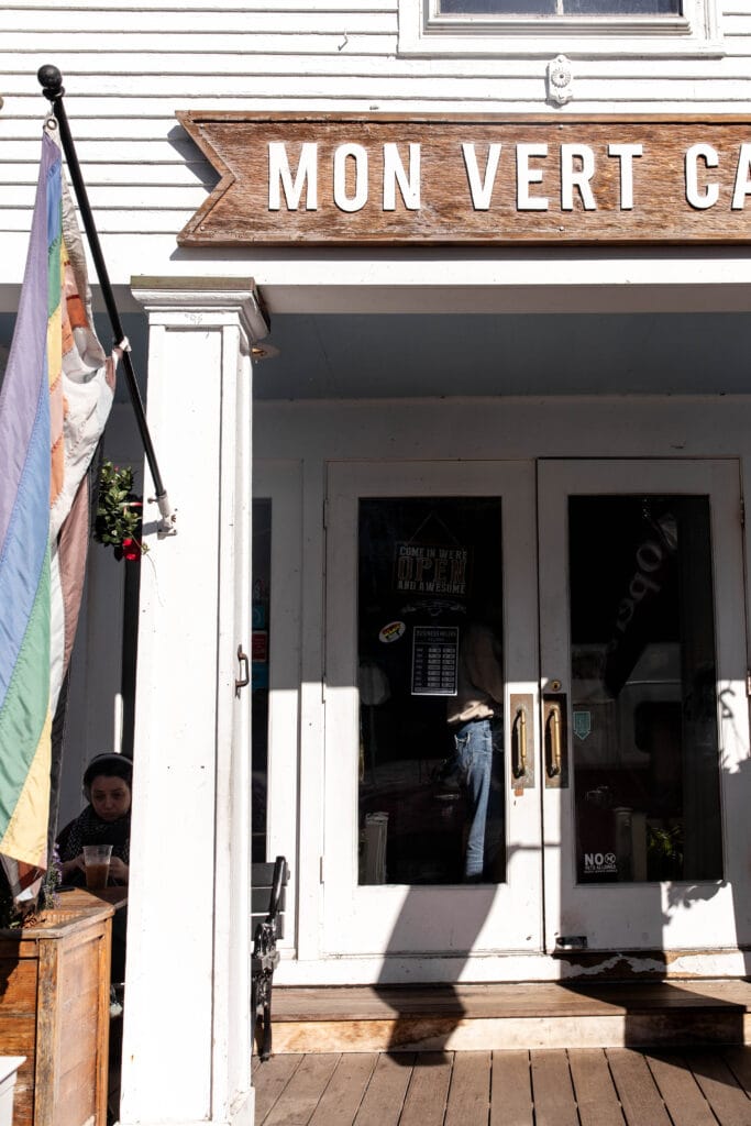 exterior of mon vert cafe.