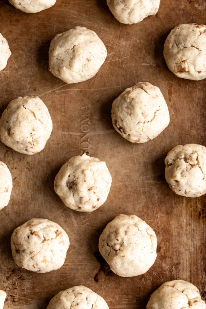 baked polvorones mexican wedding cookies.