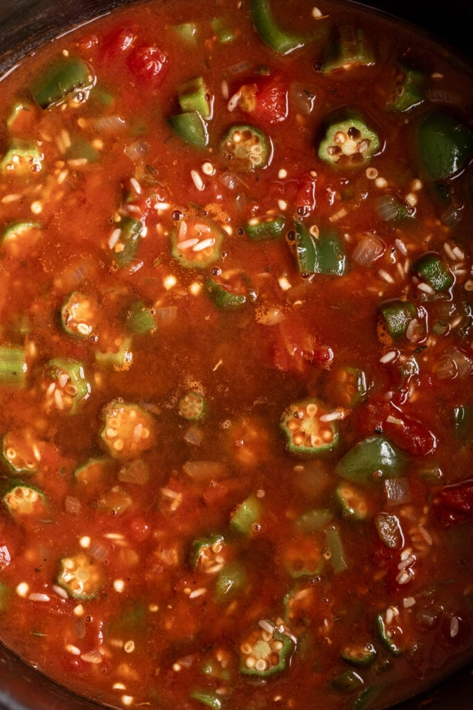 simmered creole jambalaya mixture with tomatoes.