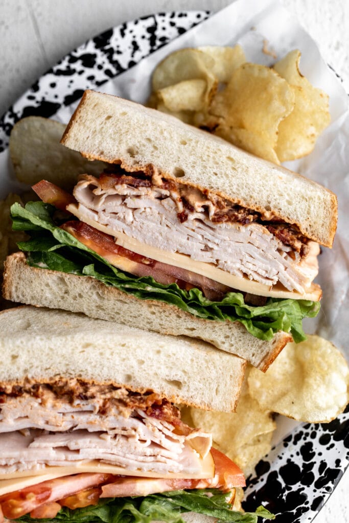 Bacon turkey garden sandwich recipe.