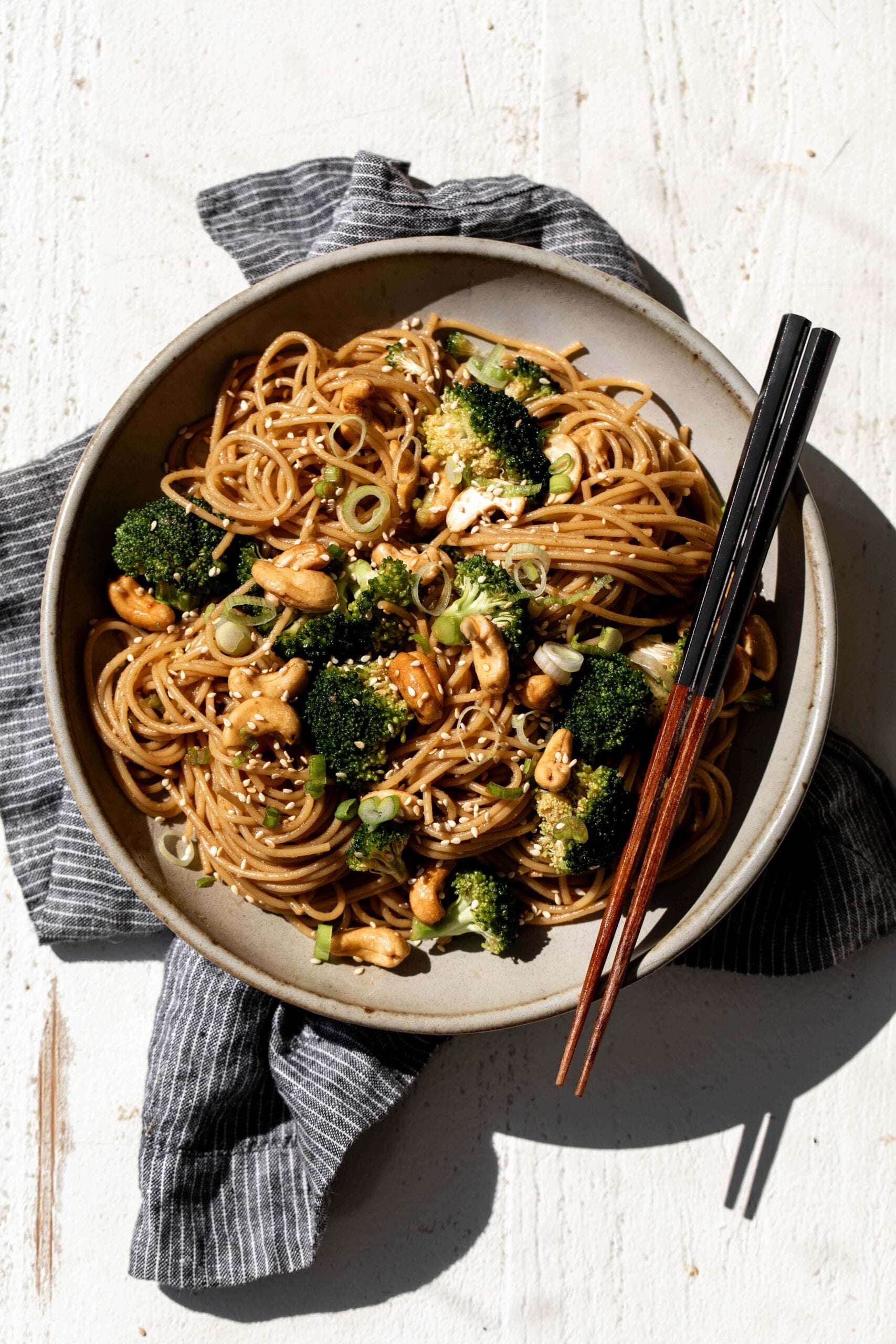 Cold Coriander Noodles with Cashews – Quick & Flavorful Asian-Inspired Recipe.