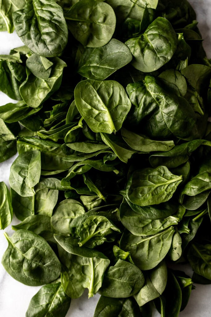 Warm Spinach Salad - in photo: baby Spinach.