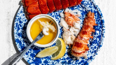 how to boil lobster tails with lemon wedge and clarified butter.