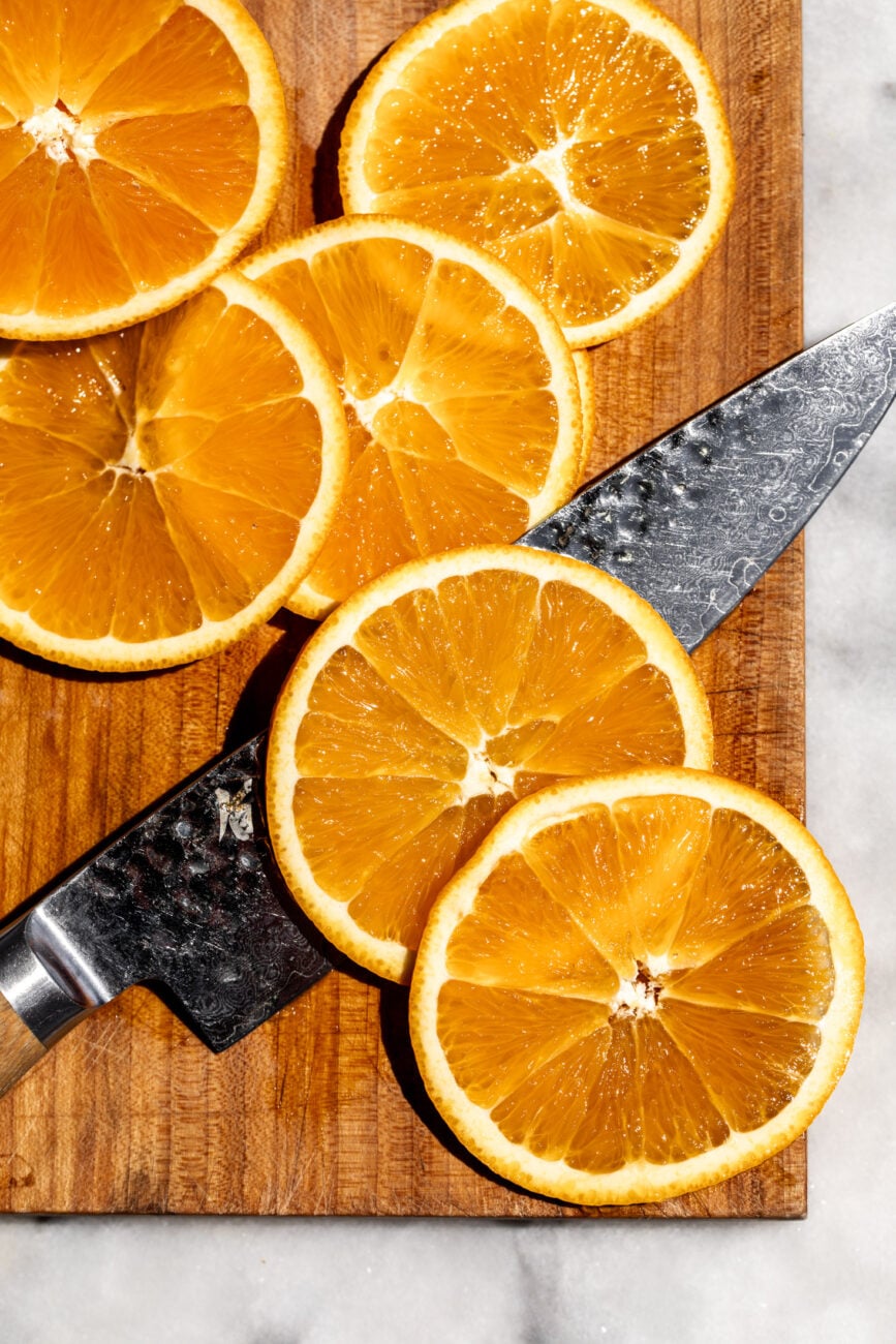 thinly sliced oranges to make dehydrated dried citrus slices.